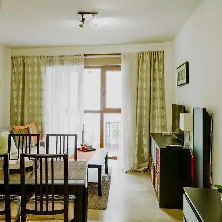 老城中心公寓 *